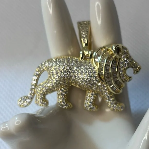 18KT Gold Over Sterling Silver Lion Pendant – Iced Out King Design - Picture 1 of 5